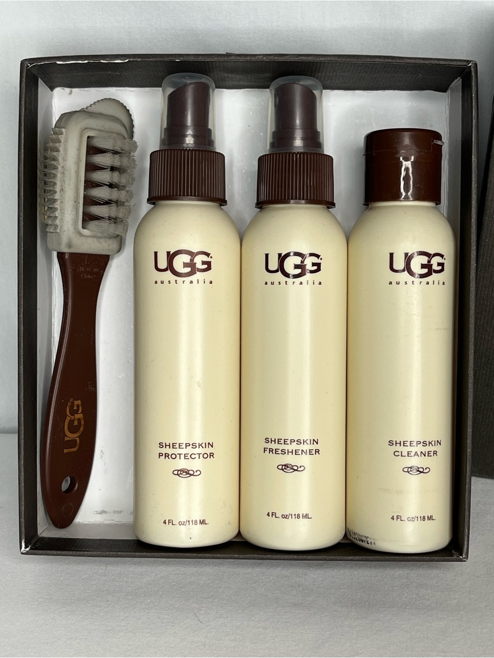 UGG Australia Sheepskin Care Kit Cleaner Conditioner Protector Brush Set 4 Piece